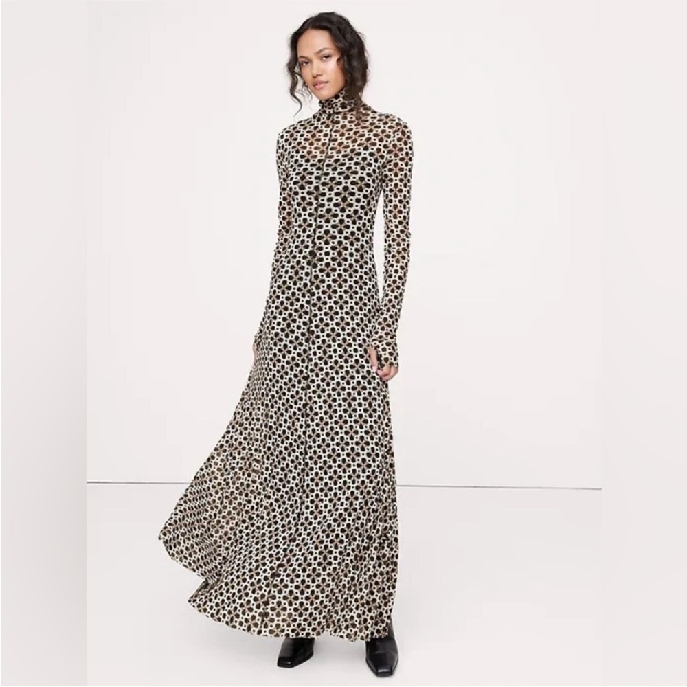 NEW! Banana Republic Ivory & Black Plaid Mesh Long-Sleeve Maxi Dress 🚂